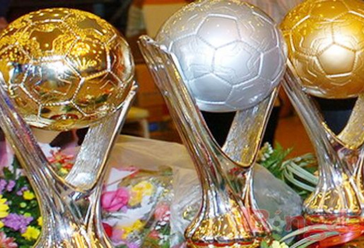 Xem, Nghe, Ngẫm: Nhân chuyện của Messi…