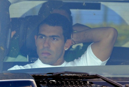 Milan dừng vụ Tevez vì Pato: Pato vẫn đi, Tevez vẫn đến?