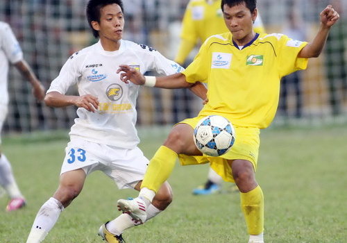 Hà Nội T&T bất phân thắng bại Sông Lam Nghệ An tại sân Vinh