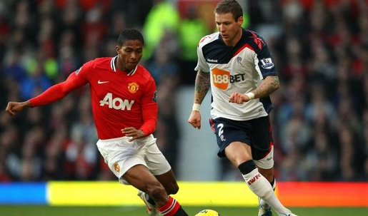 Antonio Valencia được đồng đội khen ngợi