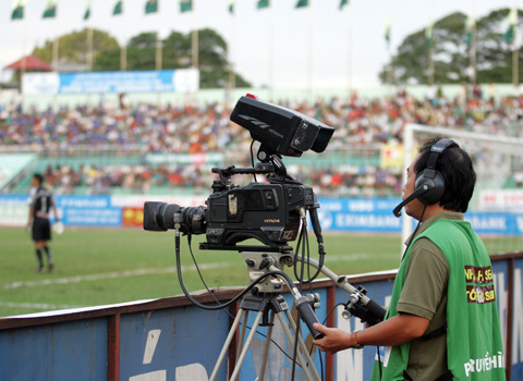 Bản quyền truyền hình: Tranh cãi để phát triển