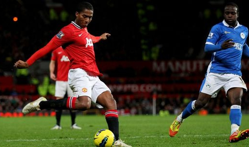 Valencia vui mừng trở lại vị trí tiền vệ cánh