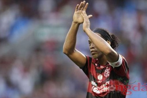 Ronaldinho cân nhắc trở lại Serie A, khoác áo Genoa