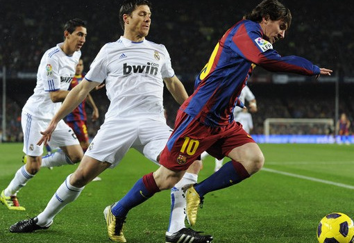 Pique: Barcelona không được phép thua Malaga