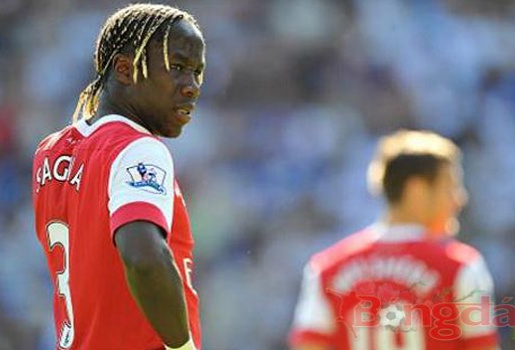 Arsenal đón tin vui, Sagna trở lại sau 4 tháng