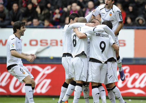 Chiến thắng thuyết phục đưa Valencia vào bán kết gặp Barca