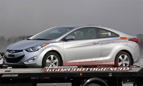 Lộ diện Hyundai Elantra coupe
