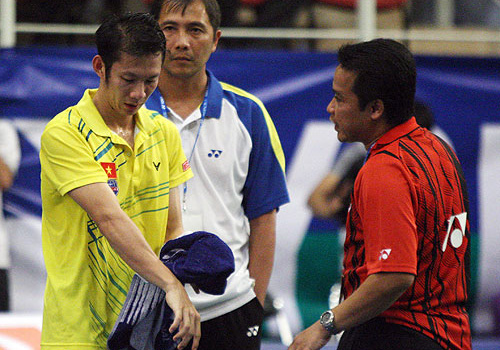 Tiến Minh chia tay thầy ngoại