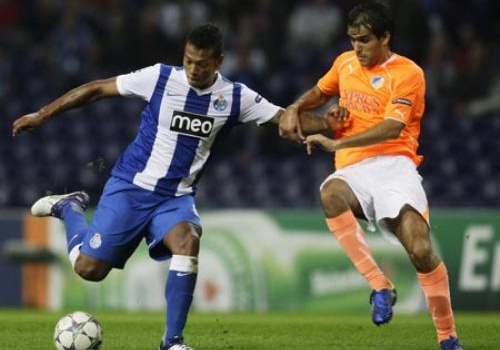 Serie A: Inter náo loạn chuyển nhượng