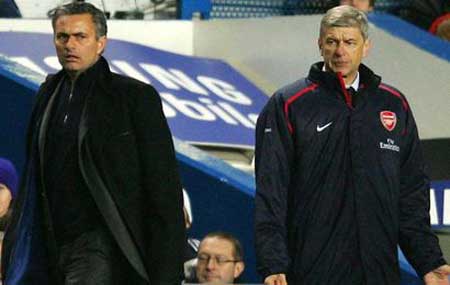 Wenger thay Mourinho, sự lựa chọn hợp lý?