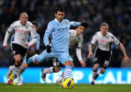 Đánh bại Fulham, Man City gia tăng sức ép lên Man United