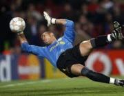 Video: Hai pha cứu thua tuyệt vời của Victor Valdes vs Real Sociedad