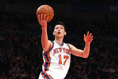 Jeremy Lin tiếp tục thay thế Baron Davis ở vị trí hậu vệ của Knicks