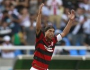 Video: Ronaldinho cũng sút hỏng penalty