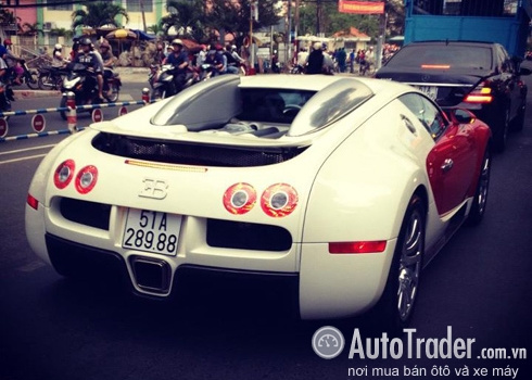 Chủ nhân siêu xe Bugatti Veyron là Việt kiều