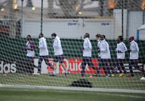 02h45 ngày 15/2, Lyon vs APOEL Nicosia: Bức tường đẳng cấp