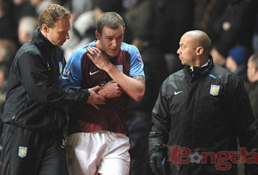 Richard Dunne nghỉ thi đấu 2 tháng