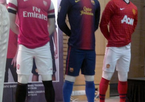 Lộ diện áo đấu mới cực lạ của Barca, M.U, Arsenal