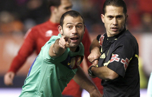 Nếu trọng tài công tâm, Barca giờ đã hơn Real 3 điểm