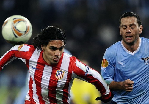 Chelsea sẵn sàng chi bộn tiền vì Falcao