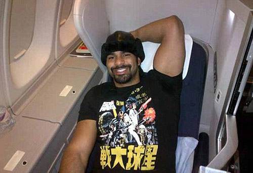 Bị săn lùng, Haye lên đường “tránh bão”