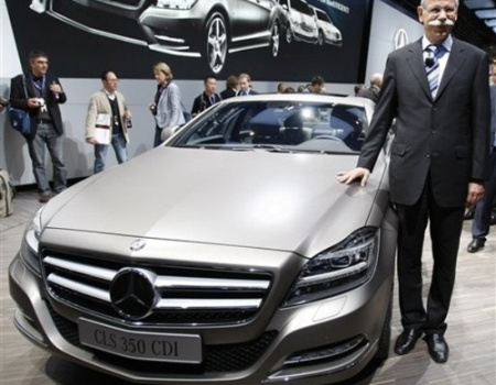 Lãi lớn, Daimler vẫn giảm thưởng lãnh đạo