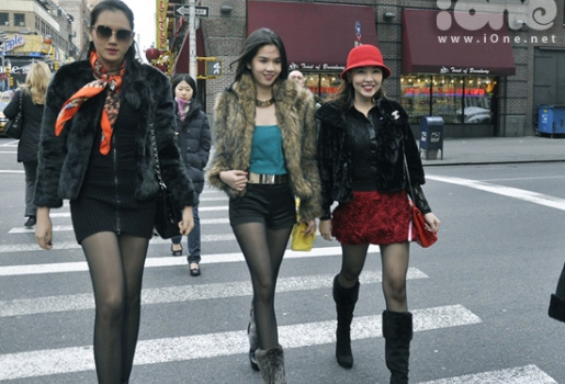 Ngọc Trinh cùng 'ông bầu' Khắc Tiệp dạo chơi New York