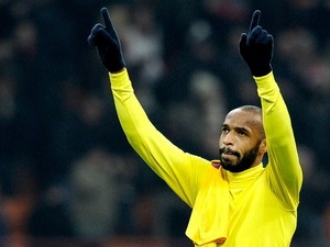 Henry chờ đợi sự chuyển biến mạnh mẽ của Arsenal