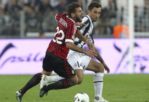 02h45 ngày 26/02, AC Milan vs Juventus: Sống chết một đêm