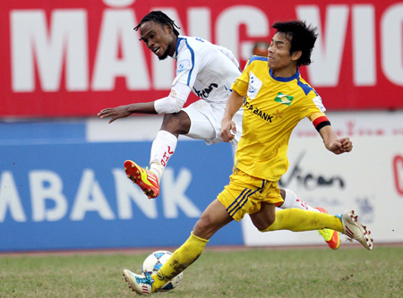 Sài Gòn FC vững ngôi nhì bảng, Kiên Giang xuống cuối bảng