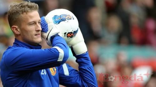 Lindegaard được mời ký hợp đồng mới