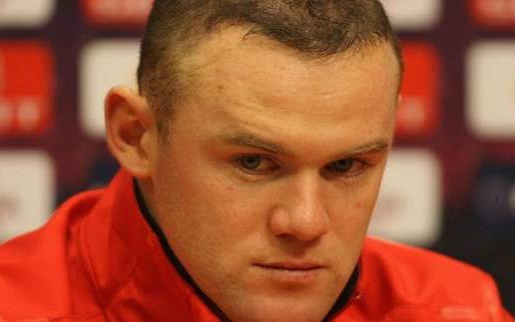 Rooney cất lời nịnh Sir Alex
