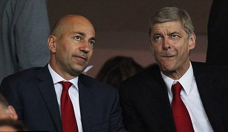 Arsenal vẫn muốn kiếm tiền, không muốn chi tiêu đậm