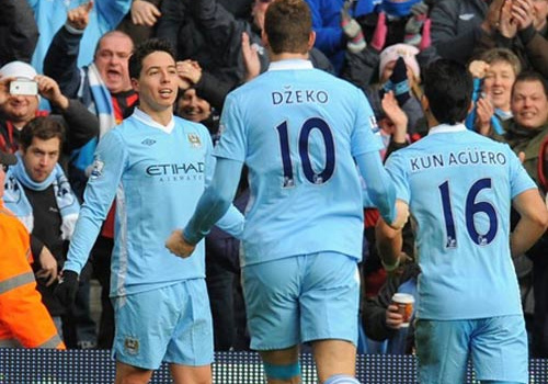 Cuộc đua Manchester: Thành bại tại Etihad