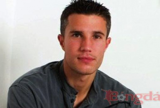 Milan lên kế hoạch mua Van Persie