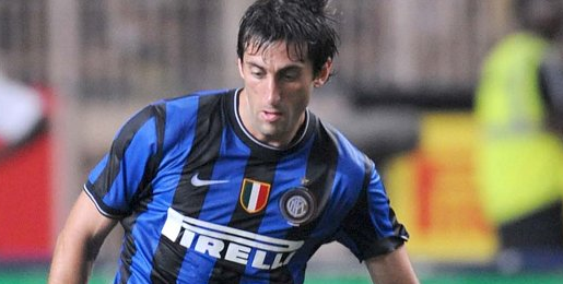Mancini muốn đổi Tevez lấy Milito