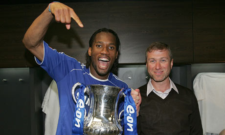 Điểm tin chiều 10/3: Drogba nịnh bợ Abramovich một cách trắng trợn