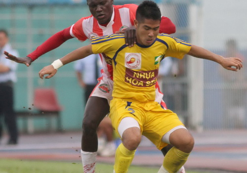 Vòng 9 giải VĐQG 2012 Sông Lam Nghệ An hòa thất vọng trước Navibank Sài Gòn