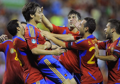 Hướng tới Euro 2012: Những bất lợi của ĐKVĐ Tây Ban Nha