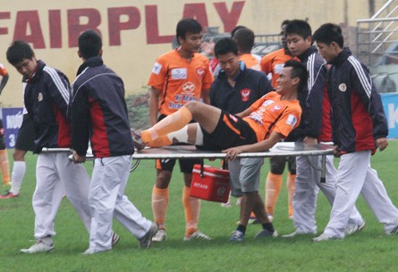 Sài Gòn FC khủng hoảng hàng thủ