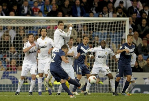 Real Madrid bị Malaga cầm hòa: Khác biệt là đây, cơ hội chính là đây