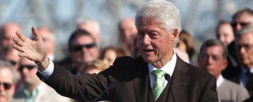 Cựu tổng thống Mỹ Bill Clinton muốn hợp tác với Barca