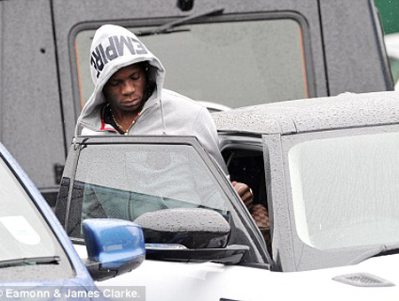 Mancini & Balotelli: Cái giá đắt cho lòng tin mù quáng