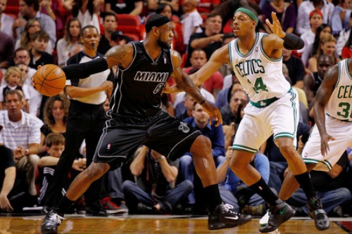 Miami Heat 107 - 115 Boston Celtics: Heat lại thua trên sân nhà