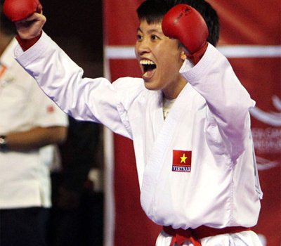 Võ sĩ Nguyệt Ánh lên bàn mổ