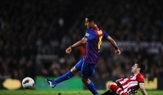 Video: Ronaldinho vs Thiago Alcantara thi tài đỡ bóng