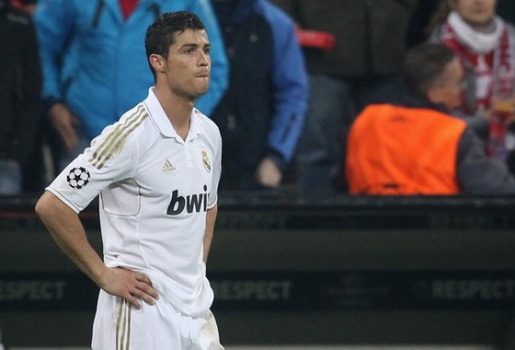 Ronaldo & Kinh điển: Hãy tỏa sáng, dù chỉ một lần!