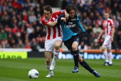 Stoke City 1 - 1 Arsenal: Bị cầm chân tại Britannia, Arsenal vẫn giữ chắc vị trí thứ 3