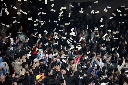 Vì sao Cổ Động Viên Hải Phòng rải đô la âm phủ ở Lạch Tray?