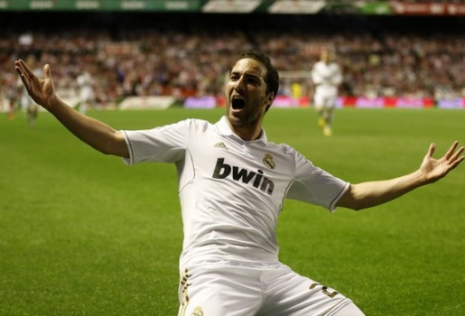 Karanka: Real Madrid không muốn mất đi Higuain